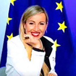 MIREIA-DEL-POZO